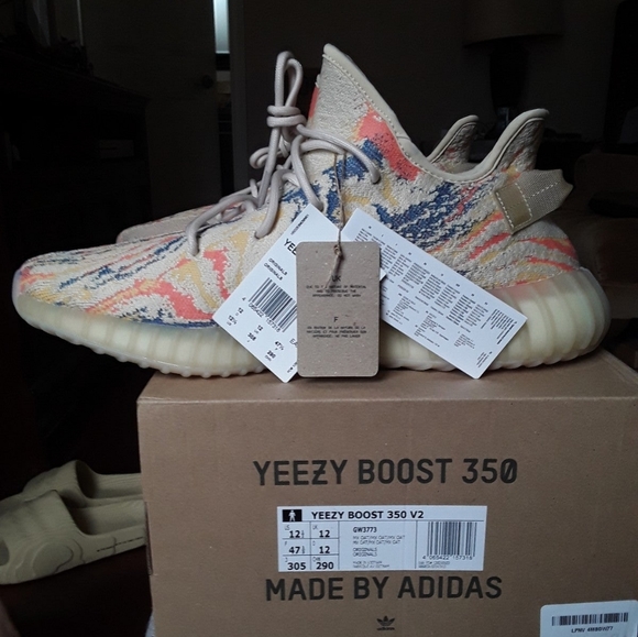 Yeezy Boost 350 v2 "OAT" - Picture 3 of 11